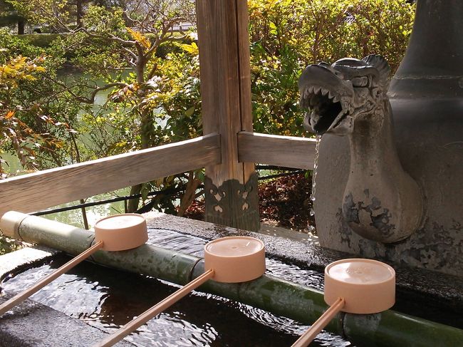 ＪＲ奈良駅から<br />ＪＲ大和路線で乗車10分ほど、<br />法隆寺駅から20分位歩いて法隆寺到着。<br /><br />日本の世界遺産第一号。<br />別名を斑鳩寺（いかるがでら）。<br />