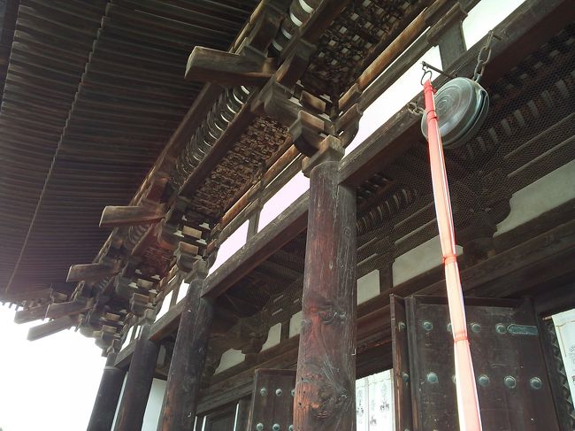 興福寺・東金堂。･･･シブい。<br /><br />
