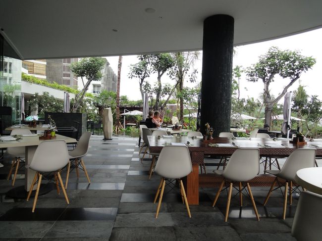 そのレストランでランチをすることに。