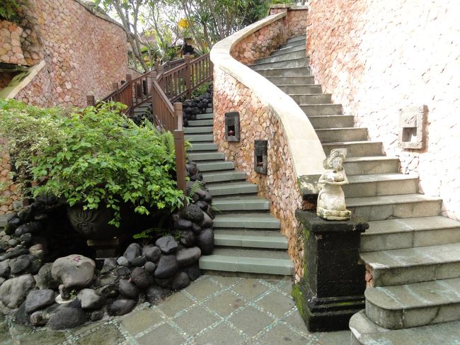 スパ施設に向かいます。