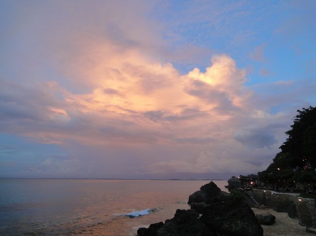 ここからは夕陽の写真です。最後の夜に綺麗な景色が待っていました。