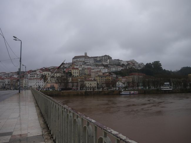 名残り惜しい…。<br />さっきこの橋を渡った時は上手くすればお昼ご飯食べる時間もあるかも！？と思ったけど…そんな時間はない！<br />まぁいつものことなんだけど。