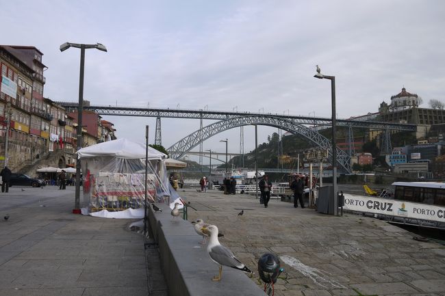 再び川辺へ。<br />