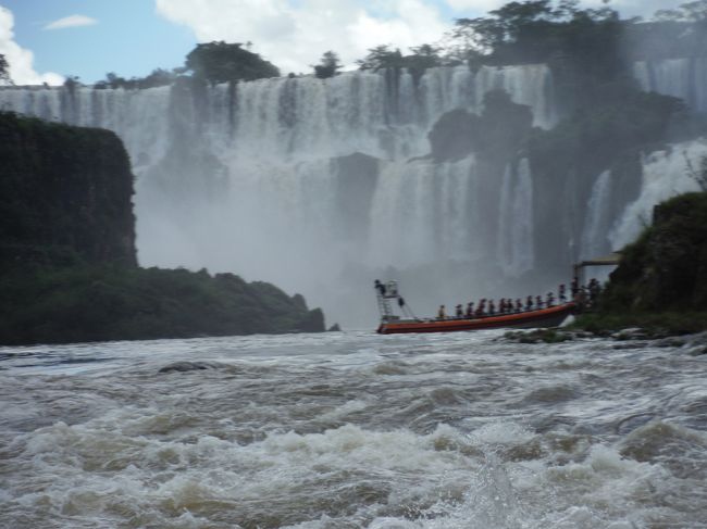 目線が低いので結構な迫力がある。
