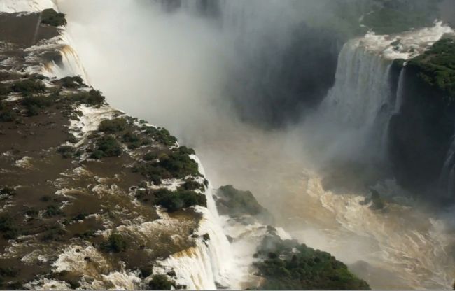 では、上空からの写真を何枚かどうぞ。
