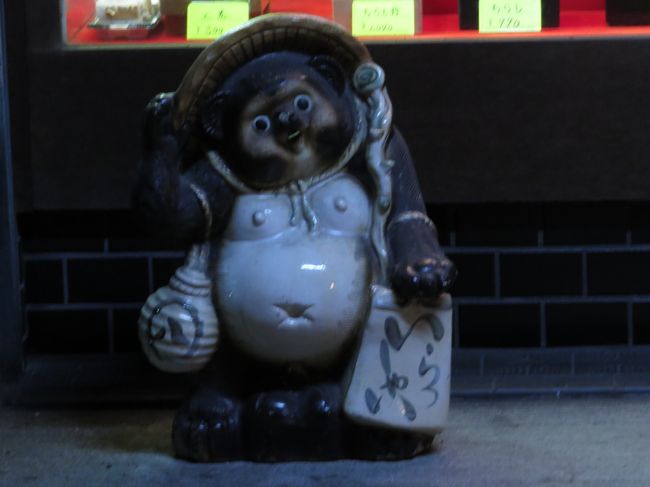 <br /><br />４/６の参道パレード、橿原公苑〜橿原神宮前駅<br />古代衣装行列・クラシックカー・最新のスーパーカーが登場するそうです（午後から）<br />出来たら見たいですね〜