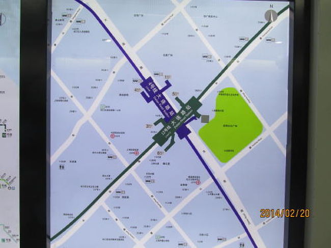 大連路駅は４号線との乗換駅です。<br />