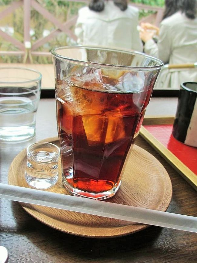 食後のコーヒーまたは紅茶は190円＋税です。