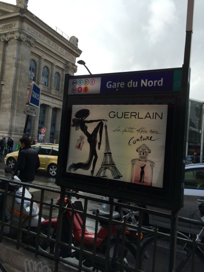 現在ゲランの広告があちこちに