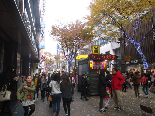 ホテルから５分で明洞に到着。