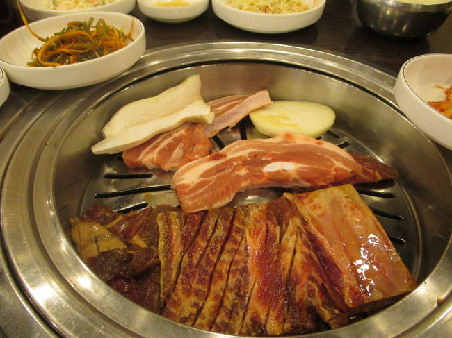 サムギョプサルとカルビ。