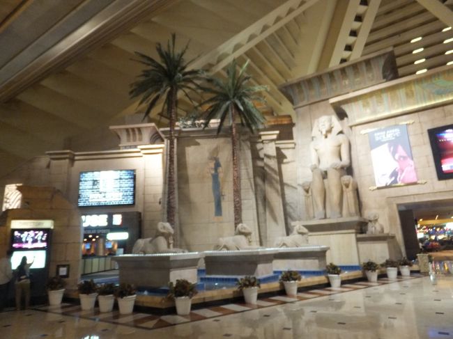 奥の方はカジノになっているので、写真はＮＧです。