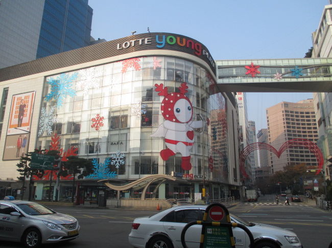 チェックアウトして、またまた明洞に。