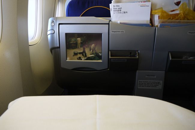 テーブルクロスを引いてもらって<br /><br />