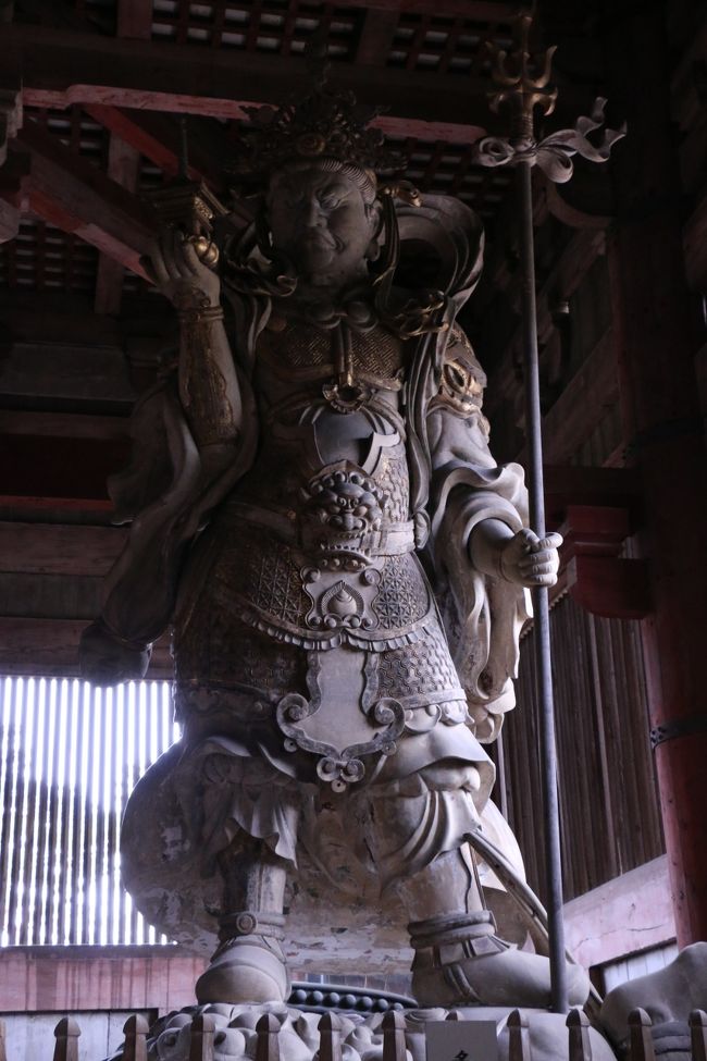 「大仏殿」　『多聞天像』<br /><br />別名毘沙門天　梵名ヴァイシュラヴァナ<br />持国天、増長天、広目天と共に四天王の武神です。