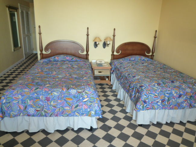 お部屋はこんな感じで、