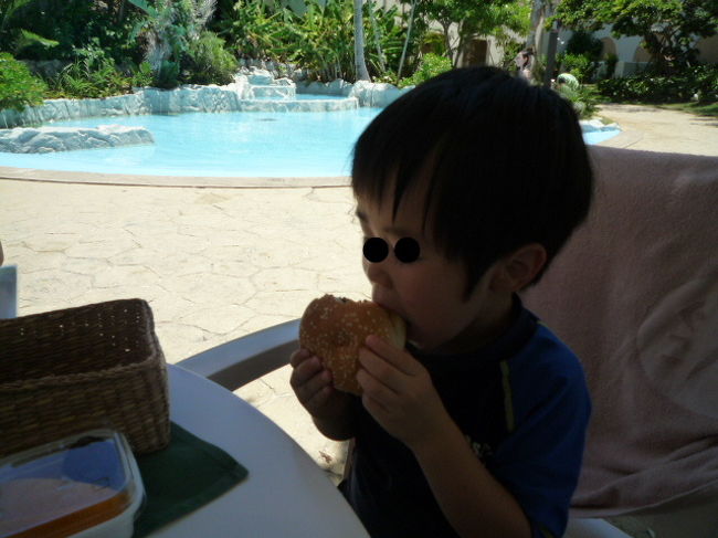 いっぱい遊んだ息子はお腹が減っていたみたいで１個を完食！