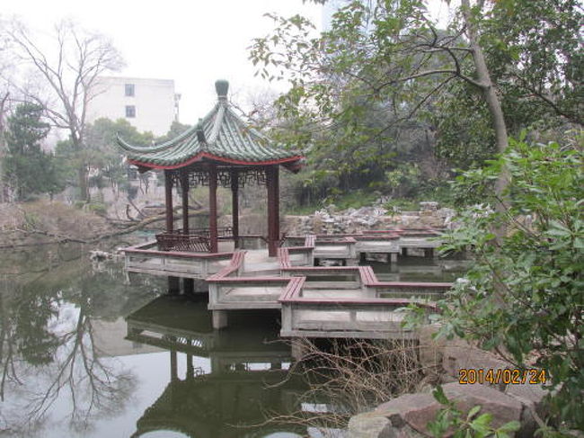 同済大学校内に庭園があります。三好塢。<br />