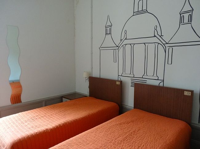 ツインの部屋。内装は部屋ごとに異なるみたいです。