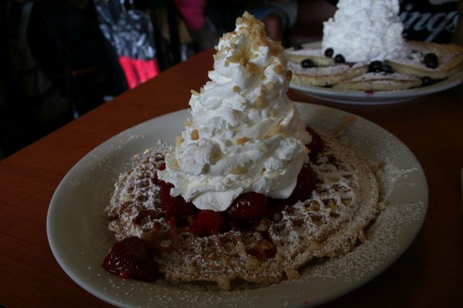 こちらは、ワッフルです。<br />ほんのり・・salty。<br />$12.75