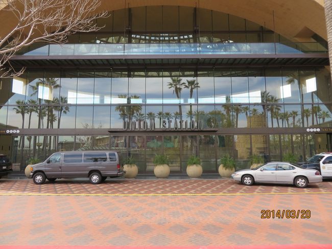 今度は昼間のユニオンステーションです。<br />ダウンタウンからAmtrakでディズニーランドがあるアナハイムへ向かいましょう。