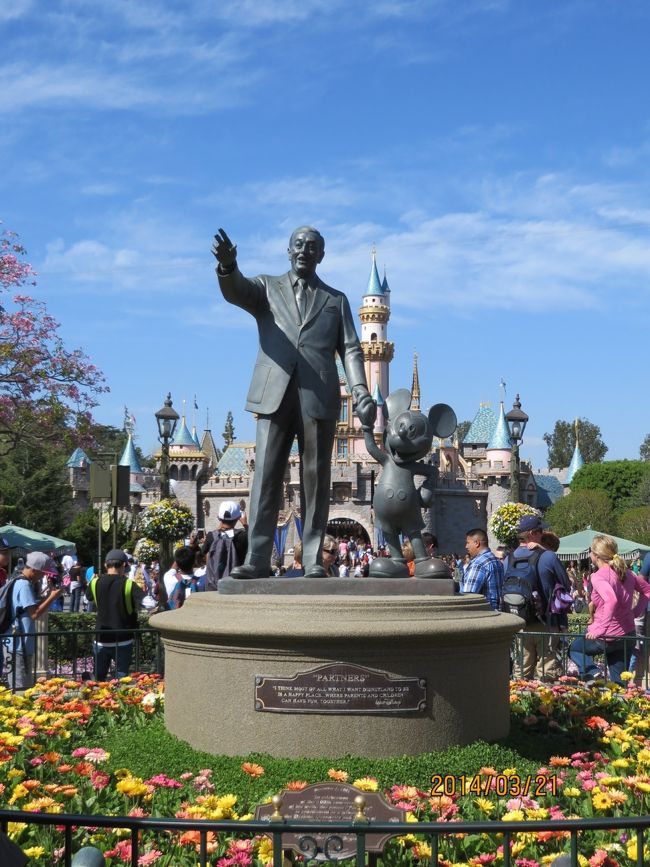 世界中に夢を与えてくれた、ウォルトディズニー氏（本名ウォルター・イライアス・ディズニーWalter Elias Disney）氏に感謝です。