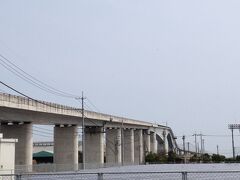 この橋「江島大橋」を渡れば鳥取県から島根県に入ります。