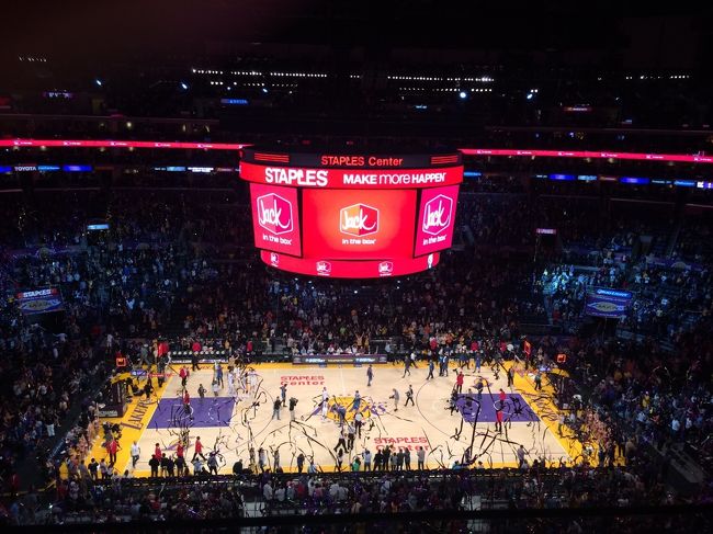 その後、家内から送られてきたメール…<br /><br />「レイカーズ勝ったよ」<br /><br />あ〜父ちゃんが一番観たかったのに。<br />仕方ないです。私が休めなかったのですから。<br />これは次回にとっておきましょう。