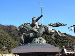 岐阜城入口の信長像