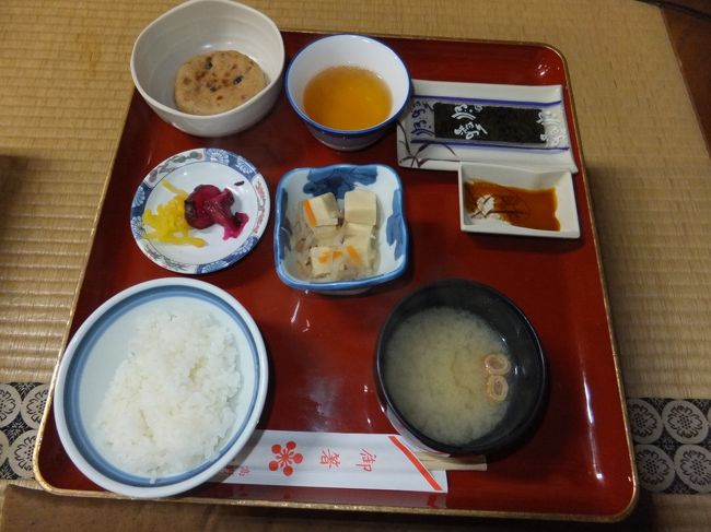 朝食は7：00から。<br />黒豆入りのがんもどきのようなものが美味しかったです。<br />