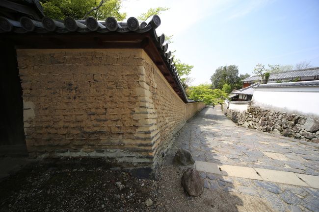 東大寺　大仏殿方面に下る坂道。