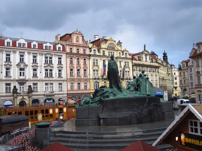 イースターの屋台が出ていていい感じです。