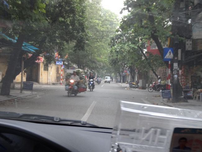 タクシーに乗る時は基本、助手席（日本じゃありえないが）<br />景色が楽しいからね