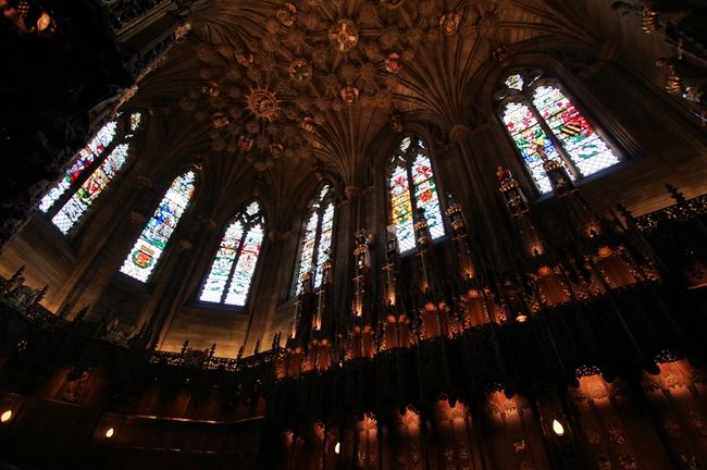 隣接しているシスル礼拝堂(Chapel of the Thistle)は見上げた瞬間に圧巻です。写真撮影は£2でした。<br />