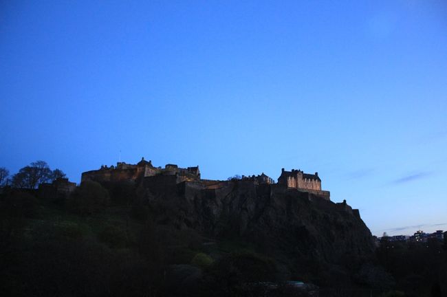 ニュータウン側からのエディンバラ城