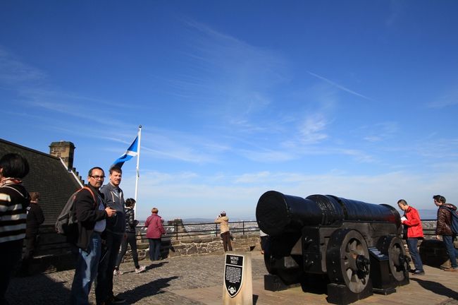 モンズ・メグ。巨大な大砲みたいです。