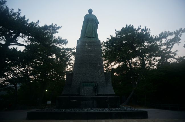 龍馬像<br /><br />想像以上に大きかった