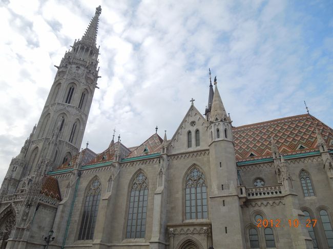 マーチャーシュ教会<br /><br />外観だけ！