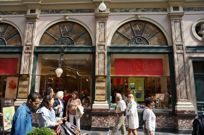 ノイハウス。<br />ゴディバもノイハウスも食べたが、１番好きなチョコはロッテ。