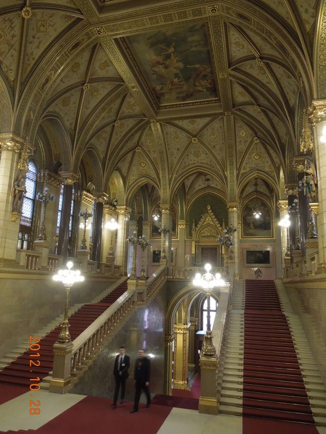 後ろを振り返って人の居ないところをパシャリ