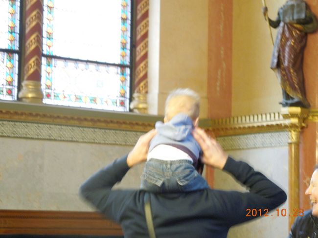 同じツアーの中にいた親子<br /><br />意味わかってんのか？笑<br /><br />小さい頃からこういう文化的なものに触れる体験ができるって<br /><br />とても贅沢なことですよね<br /><br />素晴らしいと思います