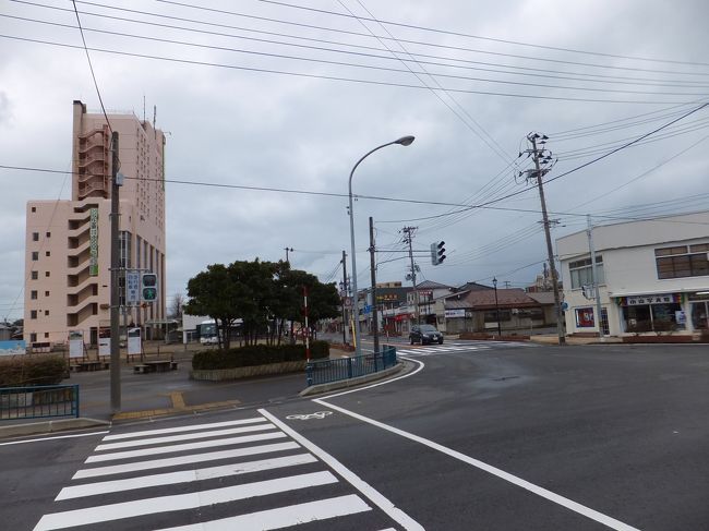 駅前の風景です。少し寂しい感じですが町の中心はここから少し離れたところのようです。そちらに向かいます。