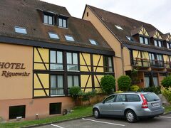 友達が探して予約しておいてくれたHotel Le Riquewihr（ホテル ル リクヴィル）

http://www.hotel-le-riquewihr.fr/