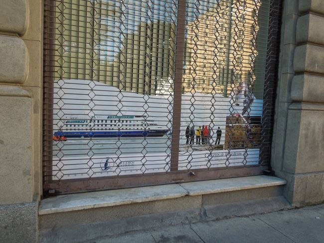 どこかで見たような感じだと思いましたら、