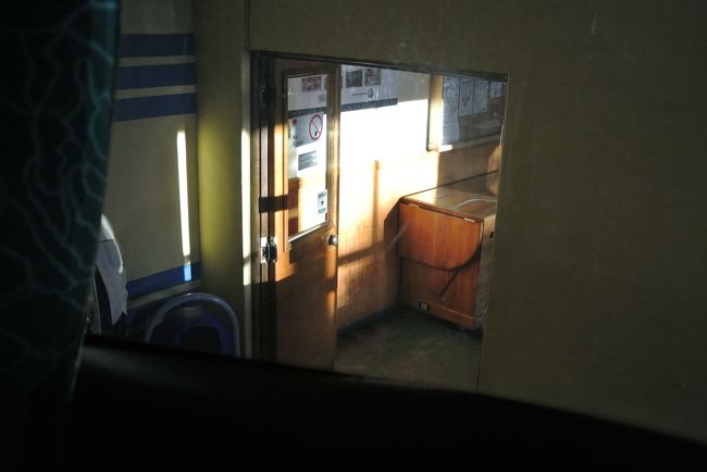 そして定刻に、プエルト・ナタレル行きのバスは出発しました。