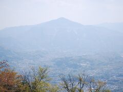 武甲山が見える