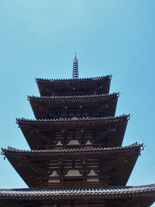 久し振りの法隆寺・五重塔』斑鳩・法隆寺周辺(奈良県)の旅行記 久し振りの法隆寺・五重塔』斑鳩・法隆寺周辺(奈良県)の旅行記