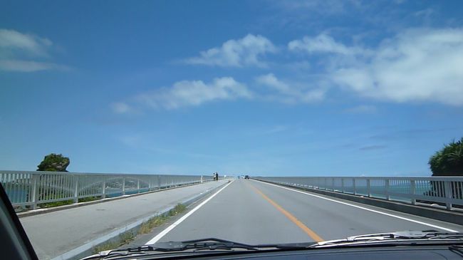 古宇利大橋渡ります！！