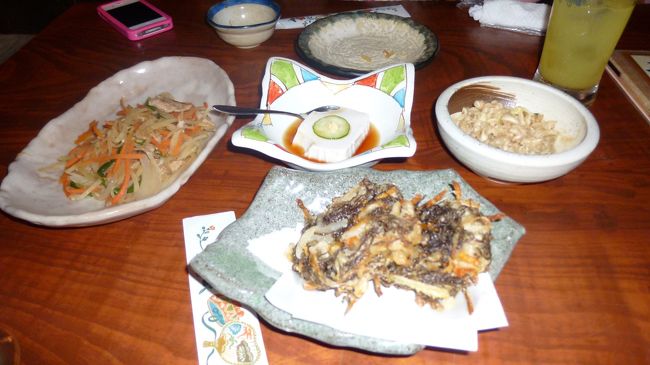 夜ご飯は、国際通りの居酒屋でいただきました。<br />