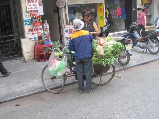市内観光に出発です。<br />バイクも凄い!!けど、自転車も別の意味で凄い!!